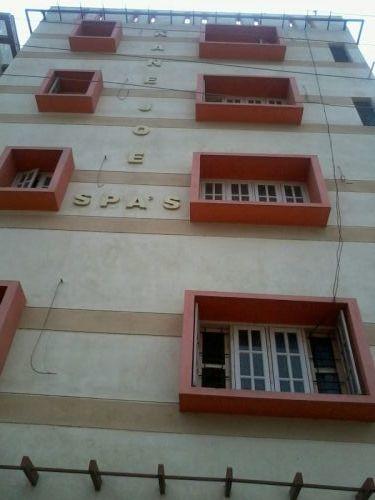 Kanejoe Spas - Project Photo