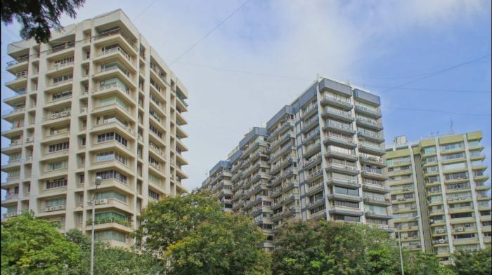 Maker Tower In Mumbai Amenities Layout Price List Floor Plan