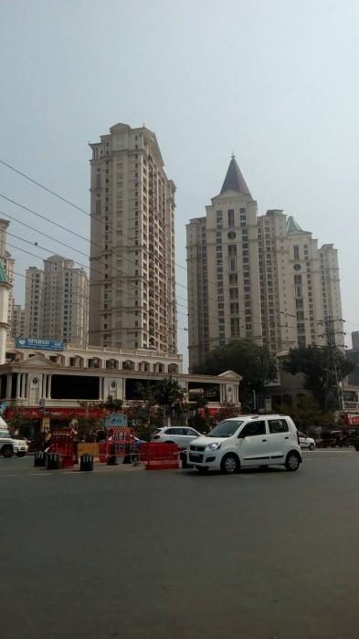 Hiranandani Meadows - Project Photo