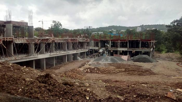 SKYi First - Under Construction