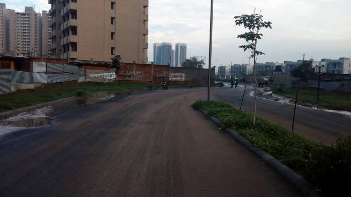 Universal Aura - Under Construction