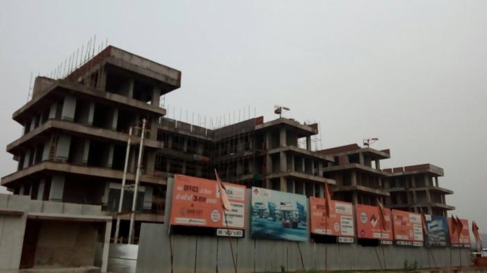 Aarza Square - 1 - Under Construction