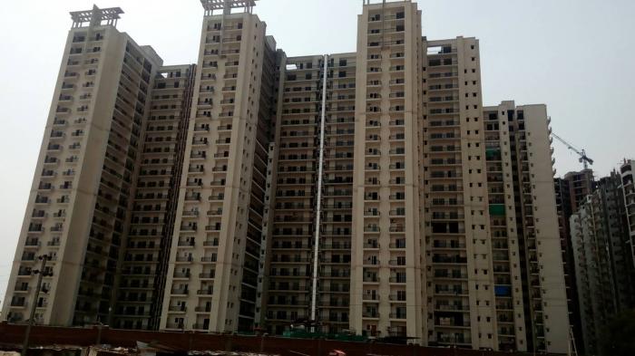 Antriksh Golf View - Under Construction