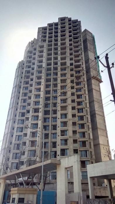 Runwal Pearl - Under Construction