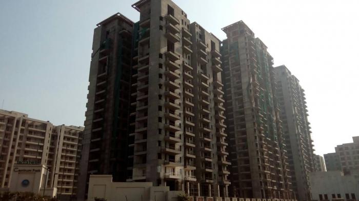 Indiabulls Centrum Park - Under Construction