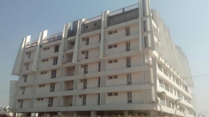 Stonehenge - Under Construction