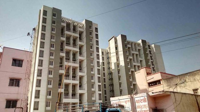 Majestique Imperia - Under Construction