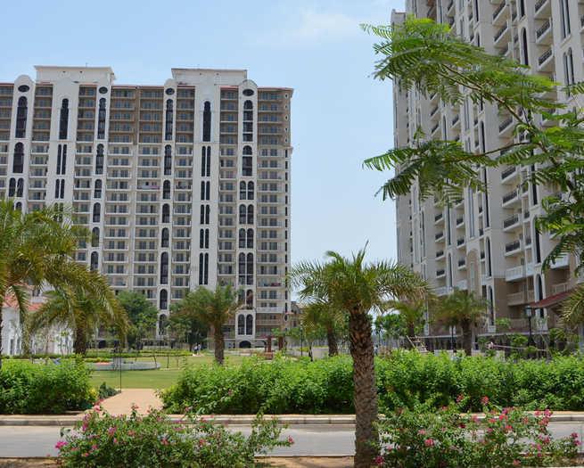 Dlf New Town Heights Ii In Gurgaon Amenities Layout Price List