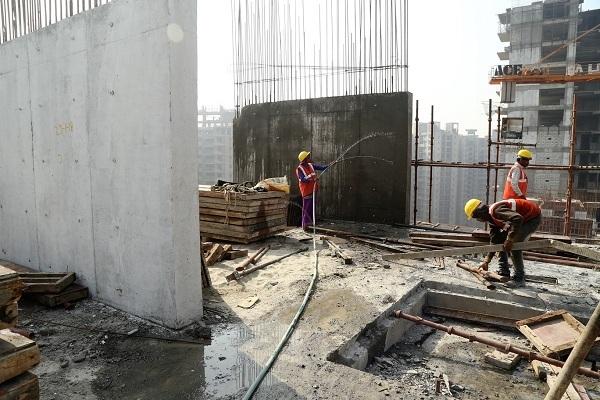 Saha Amadeus - Under Construction