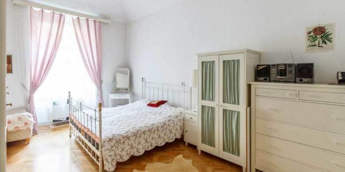 Man Alpine Square - Project Photo