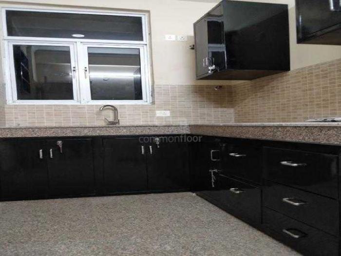 DLF Star Tower - Project Photo