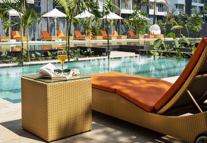 Courtyard Onyx - Out Door Swimming Pool