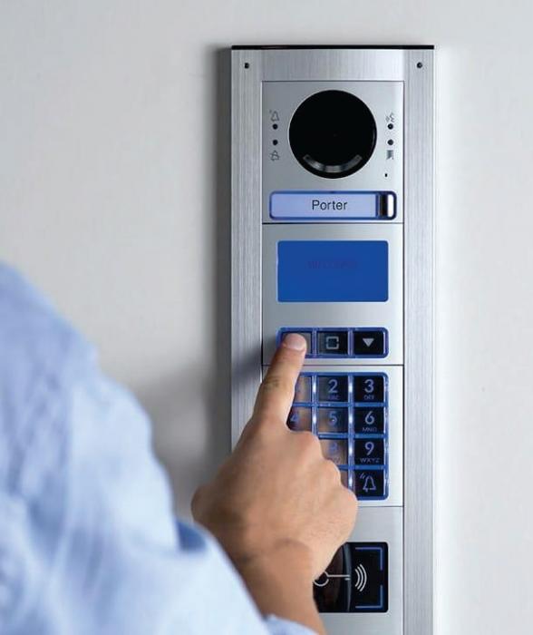 Eeshan White Rose - Project Photo