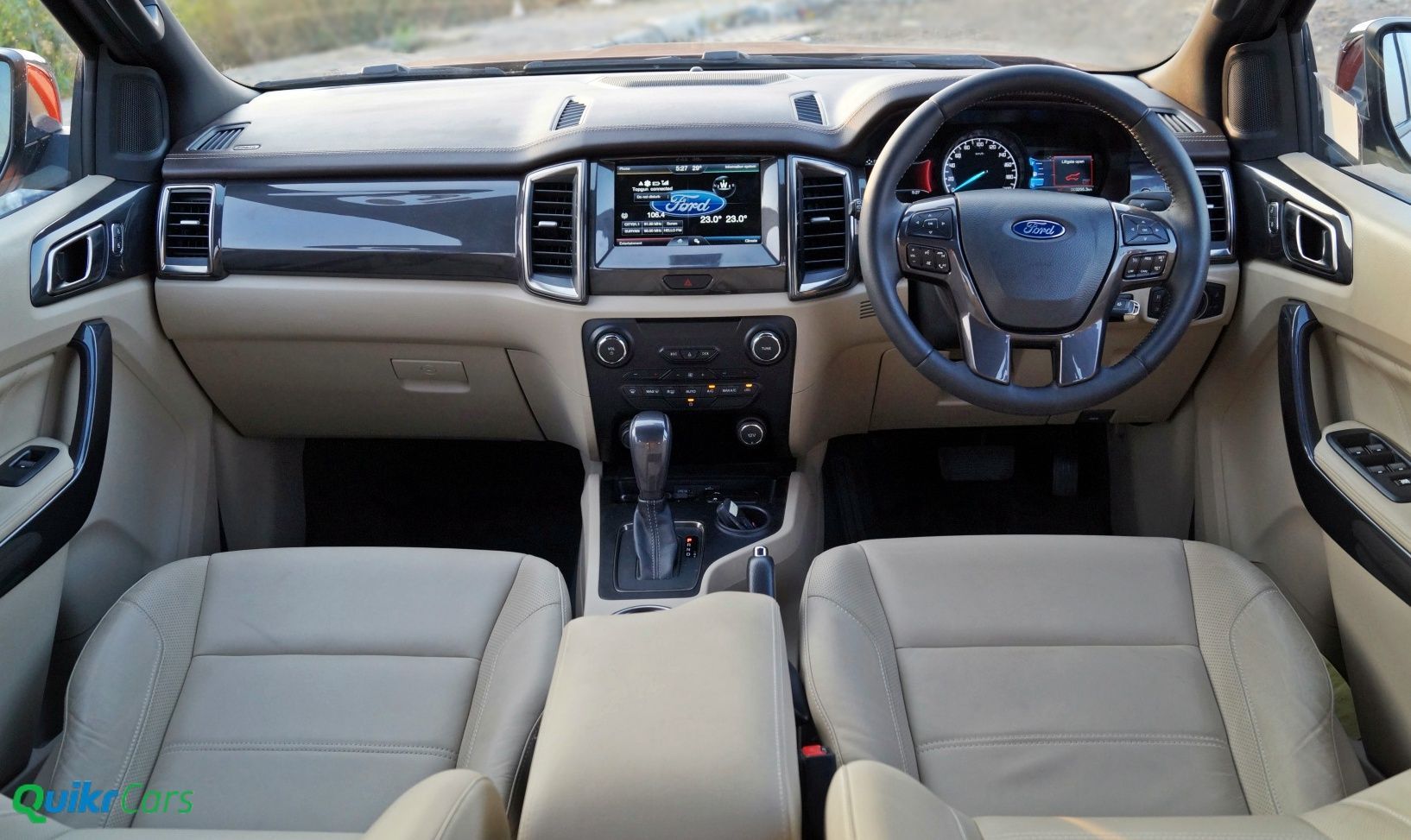 2016 Ford Endeavour Review