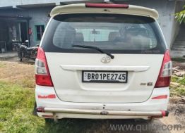 Used Toyota Innova 2013 Model Images