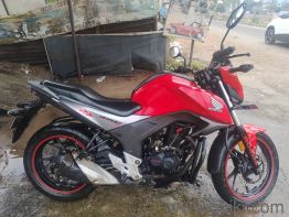 Used Honda CB Hornet 160R 2016 Model Images