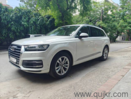 Used Audi Q7 2020 Model Images