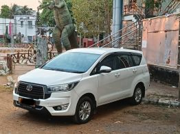 Used Toyota Innova Crysta 2017 Model Images