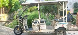 Yatri E-riksha 