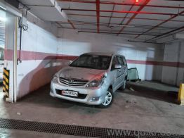Used Toyota Innova 2010 Model Images