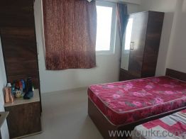 2 BHK Apartment for Men  in Lower Parel, Mumbai