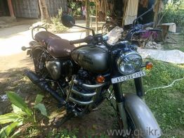 Used Royal Enfield Classic 350 2023 Model Images