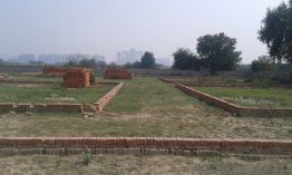 900 Sq. ft Plot for Sale in Badarpur, Delhi