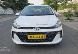 Hyundai Aura 2024 CNG & Hybrids 40000 Km Driven.