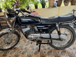 Used Yamaha RX 100 Before 1995 Model Images