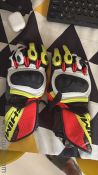 Shima St-3 riding gloves