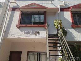 1100 Sq. ft Complex for rent in Golden Park, Rajkot