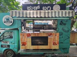 selling my food truck for 7,00,000 and it's slightly negotiable