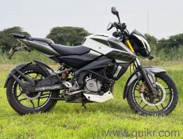 Used Bajaj Pulsar NS200 2018 Model Images