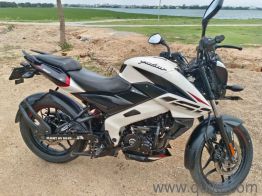 Used Bajaj Pulsar NS160 2023 Model Images