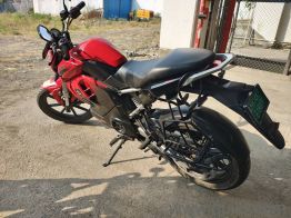 Revolt RV 400