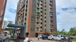 2 BHK 1300 Sq. ft Apartment for rent in Chala, Vapi