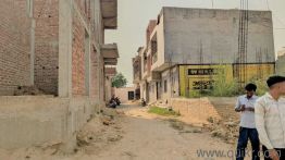 450 Sq. ft Plot for Sale in Rohini Sector 9, Delhi