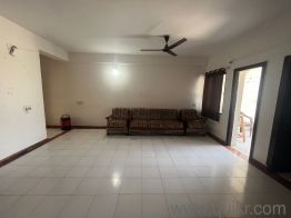 2 BHK rent Apartment in Thaltej, Ahmedabad