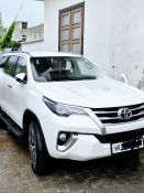 Used Toyota Fortuner 2017 Model Images