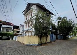 3 BHK rent Villa in Thoppil, Kochi