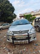Used Toyota Innova 2010 Model Images