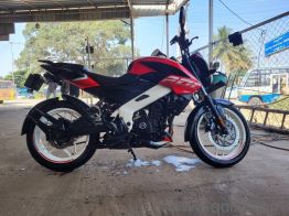 Used Bajaj Pulsar NS200 2021 Model Images