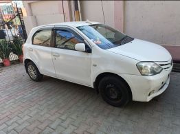 Used Toyota Etios Liva 2012 Model Images