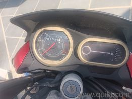 Used Bajaj Vikrant V15 2016 Model Images