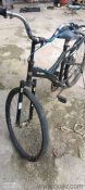 the cycle has bullet handle and bullet grippers